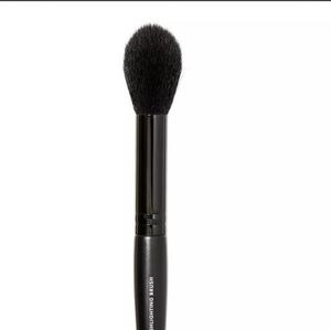 e.l.f. Highlighting Brush